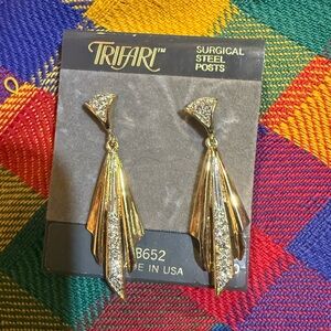 Vintage Trifari Art Noveau Earrings